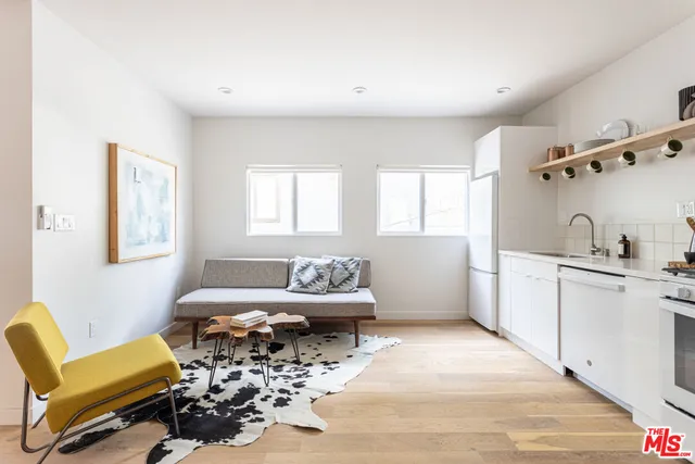 $2,595 | 1946 Preston Avenue, Los Angeles, CA 90026