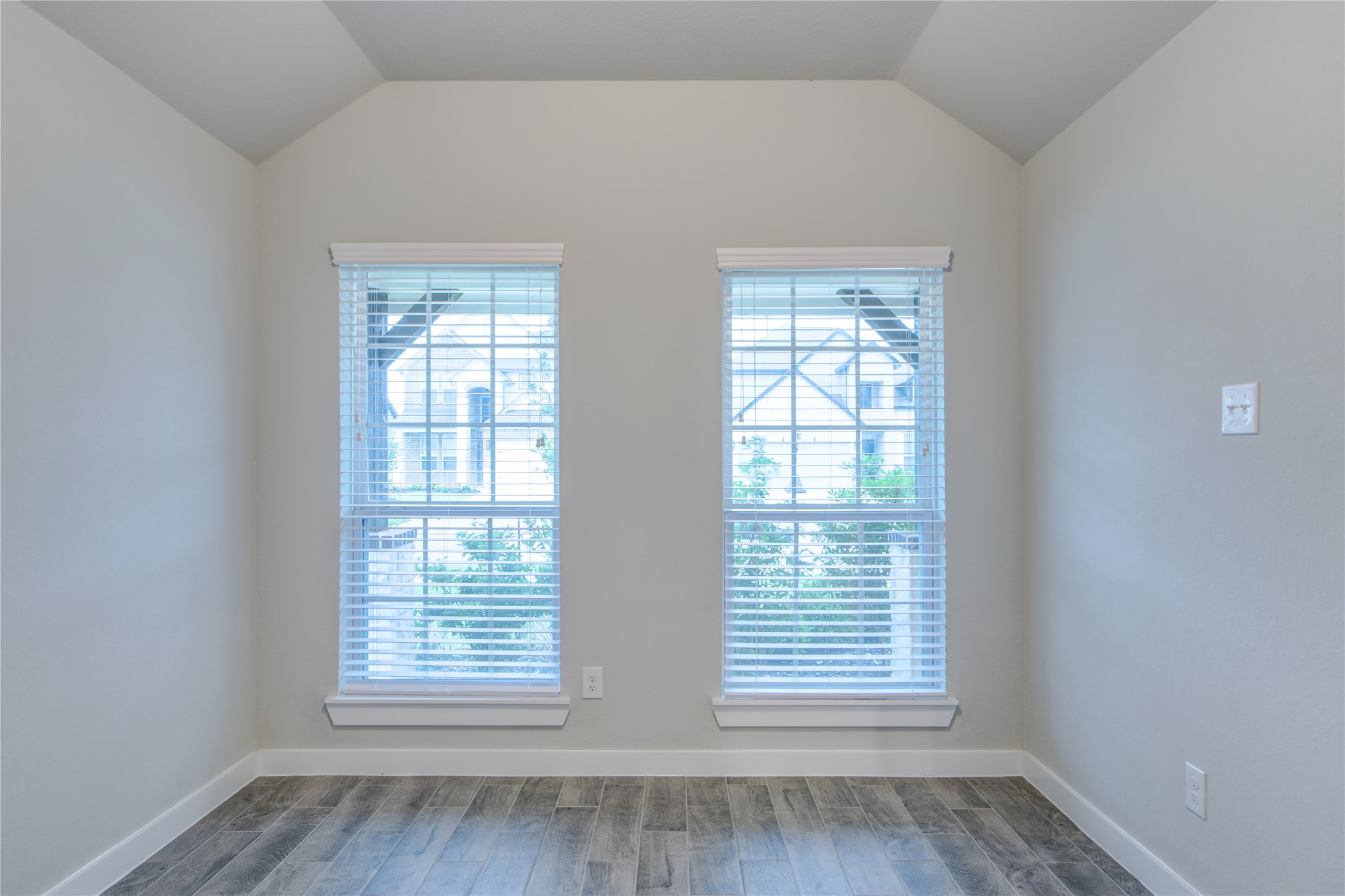 731 Orchard Vale Road Rosharon, TX 77583 - Photo 10 of 37
