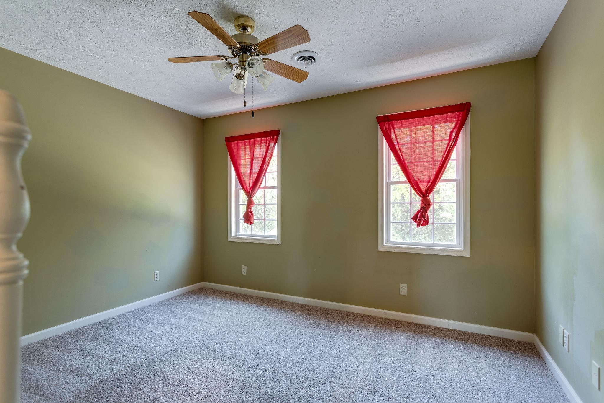 1909 Hunters Run Road Lewisburg, TN 37091 - Photo 22 of 30 Bedroom 3