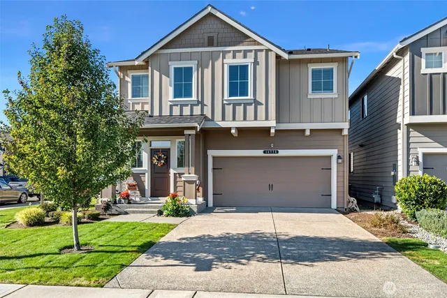 a house view with a outdoor space