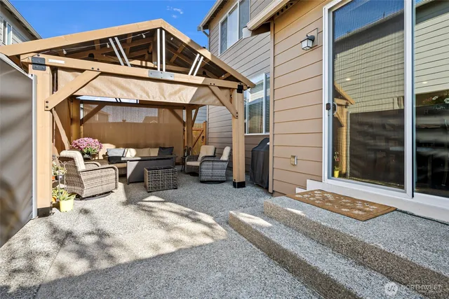 a view of a car park of the house