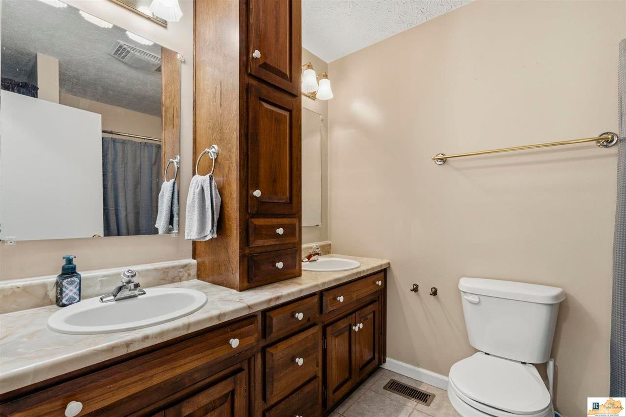 232 Patton Terrace Road Glasgow, KY 42141 - Photo 14 of 29 Gallery Image 14