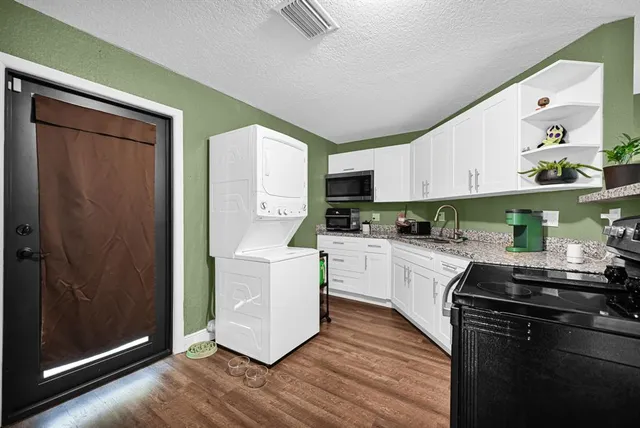 $810,000 | 17203 40th Run North, Loxahatchee, FL 33470