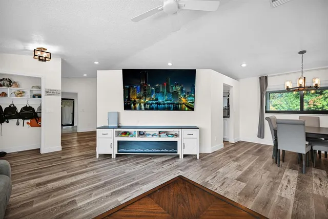 $810,000 | 17203 40th Run North, Loxahatchee, FL 33470