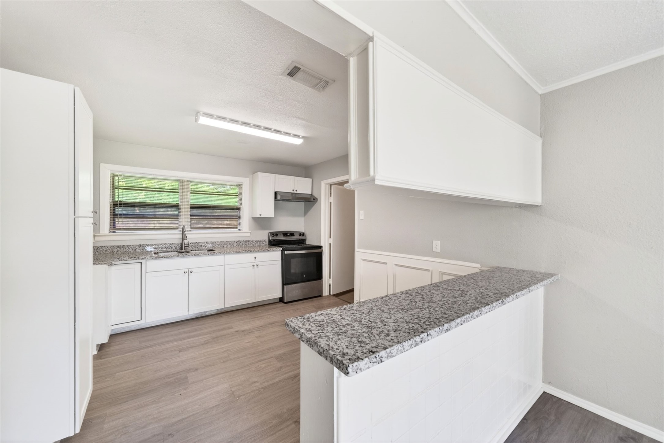 6718 Crosswell Street Houston, TX 77087 - Photo 8 of 29