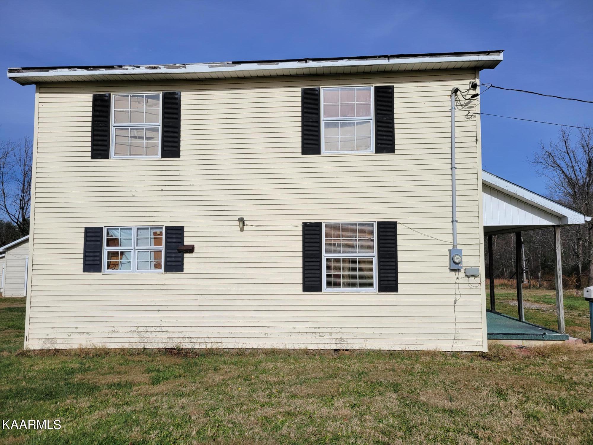 409 Jr Camp Road Monterey, TN 38574 - Photo 3 of 11 Side