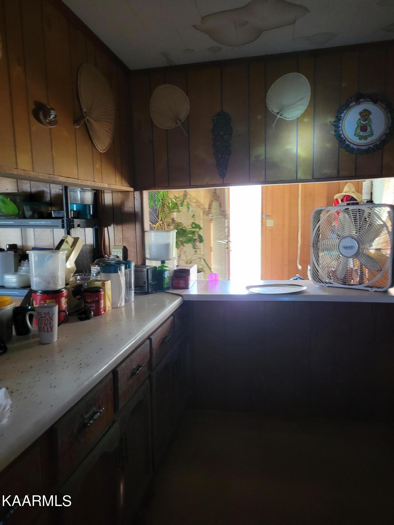 409 Jr Camp Road Monterey, TN 38574 - Photo 5 of 11 kitchen