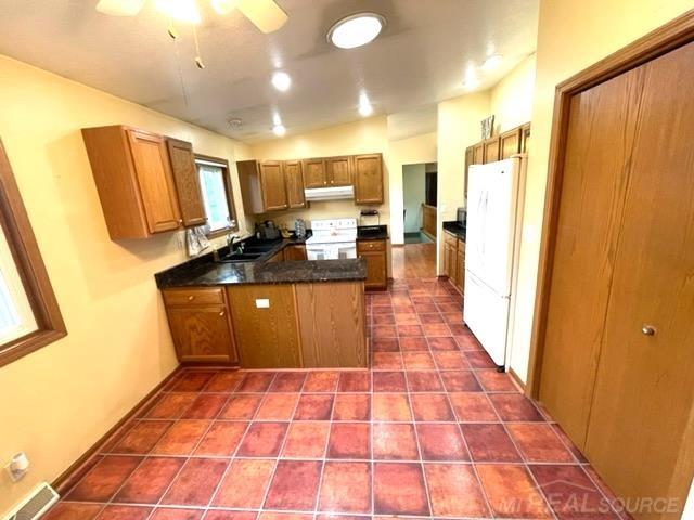 235 East Aitken Road Peck, MI 48466 - Photo 7 of 23 Gallery Image 7