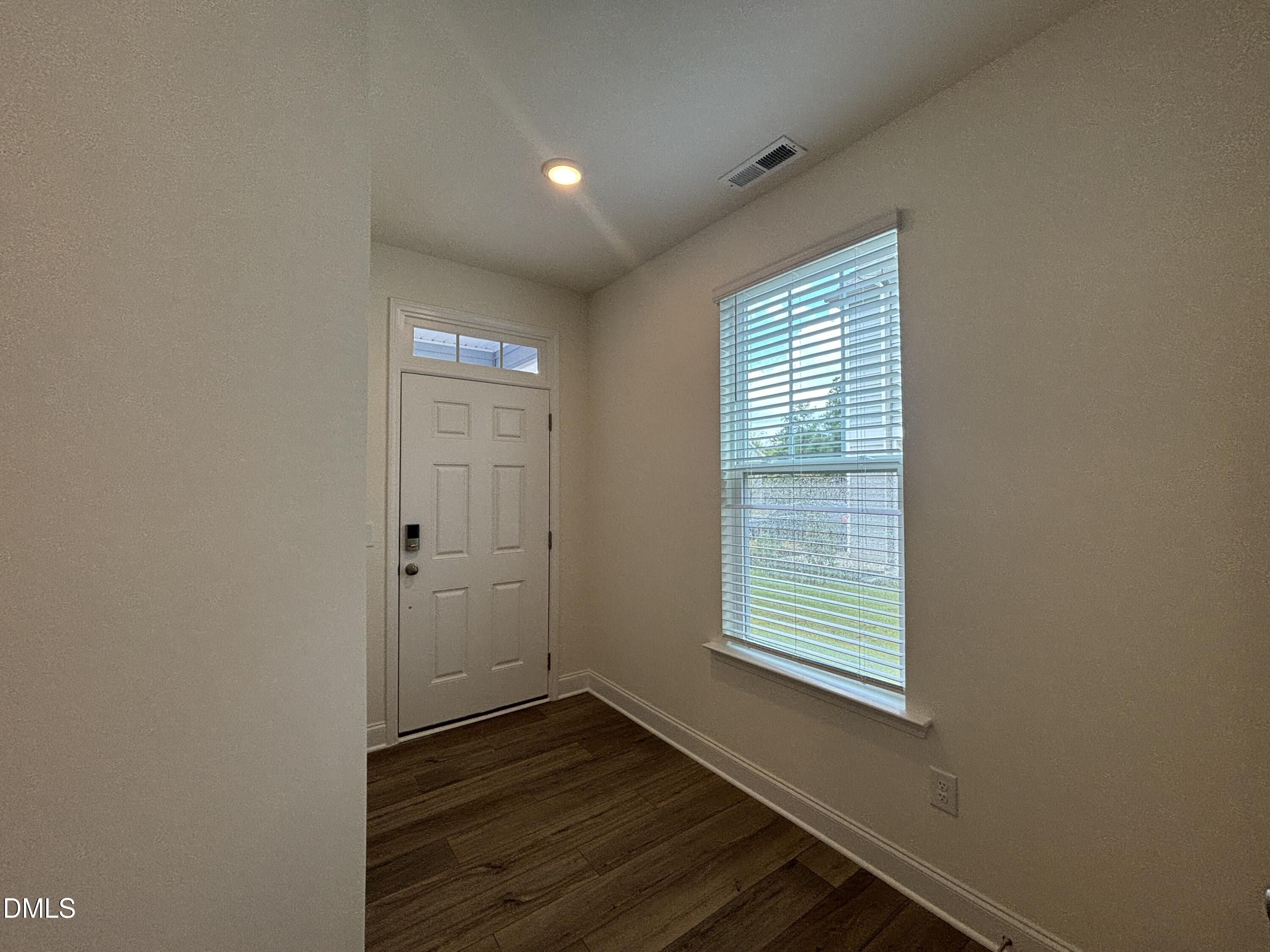 5128 Ranger Grv Way Raleigh, NC 27604 - Photo 4 of 68 20260709_182417599_iOS