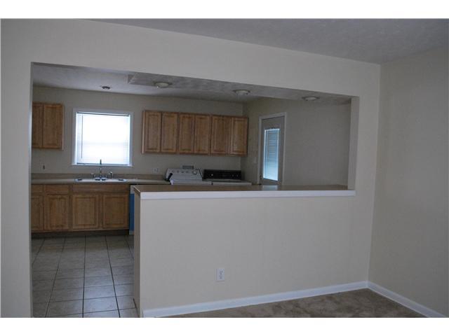1584 Shady Lane Road Columbus, OH 43227 - Photo 4 of 11 Gallery Image 4