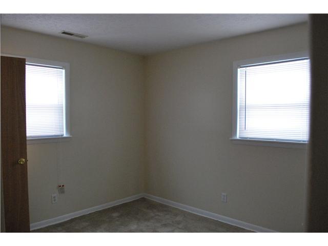 1584 Shady Lane Road Columbus, OH 43227 - Photo 8 of 11 Gallery Image 8