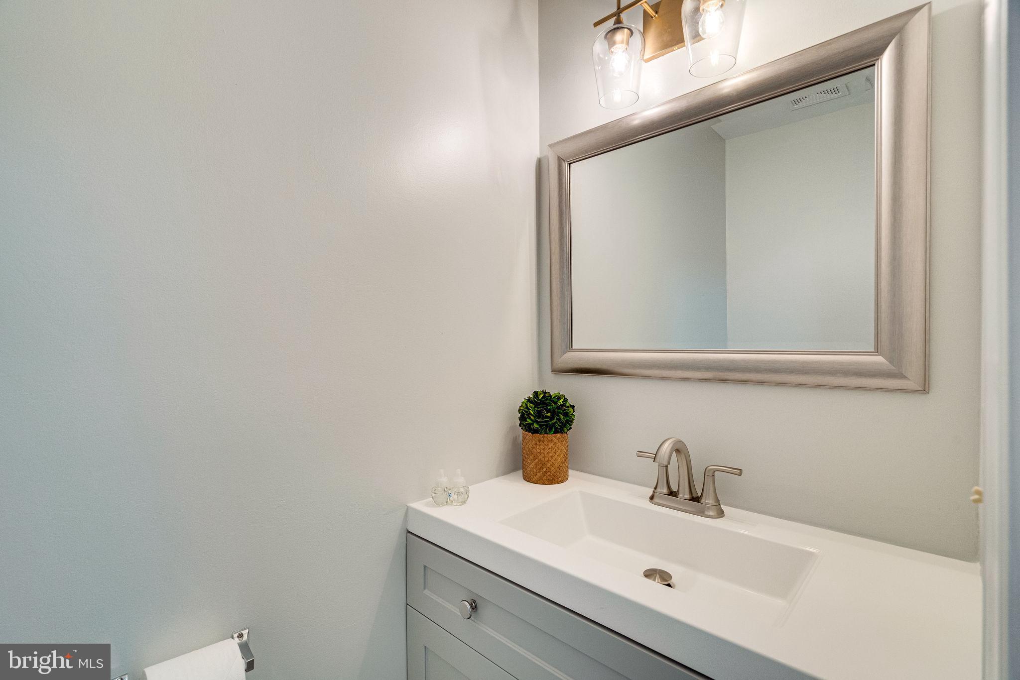 7447 Timberock Road Falls Church, VA 22043 - Photo 20 of 64 Gallery Image 20