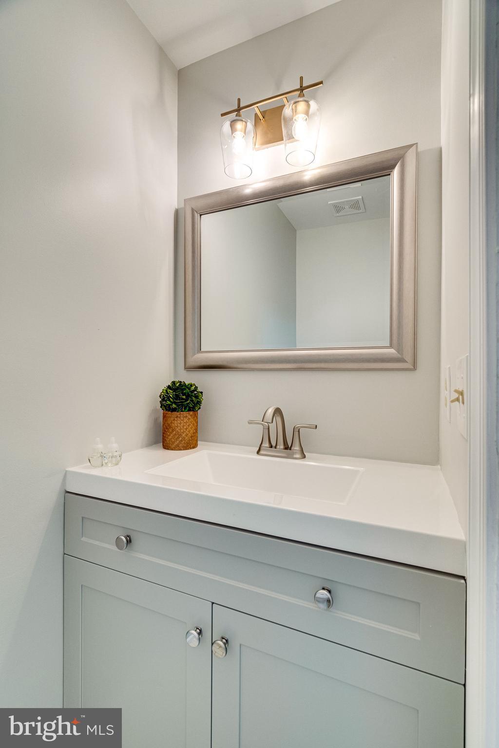 7447 Timberock Road Falls Church, VA 22043 - Photo 25 of 64 Gallery Image 25