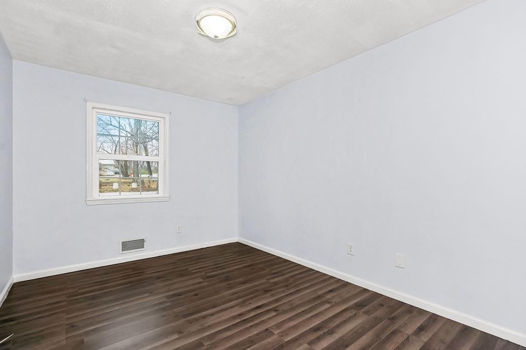 13419 Parker Avenue Grandview, MO 64030 - Photo 7 of 24