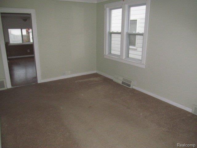 7261 Standard Street Center Line, MI 48015 - Photo 22 of 25 7261 STANDARD CENTERLINE (38).J