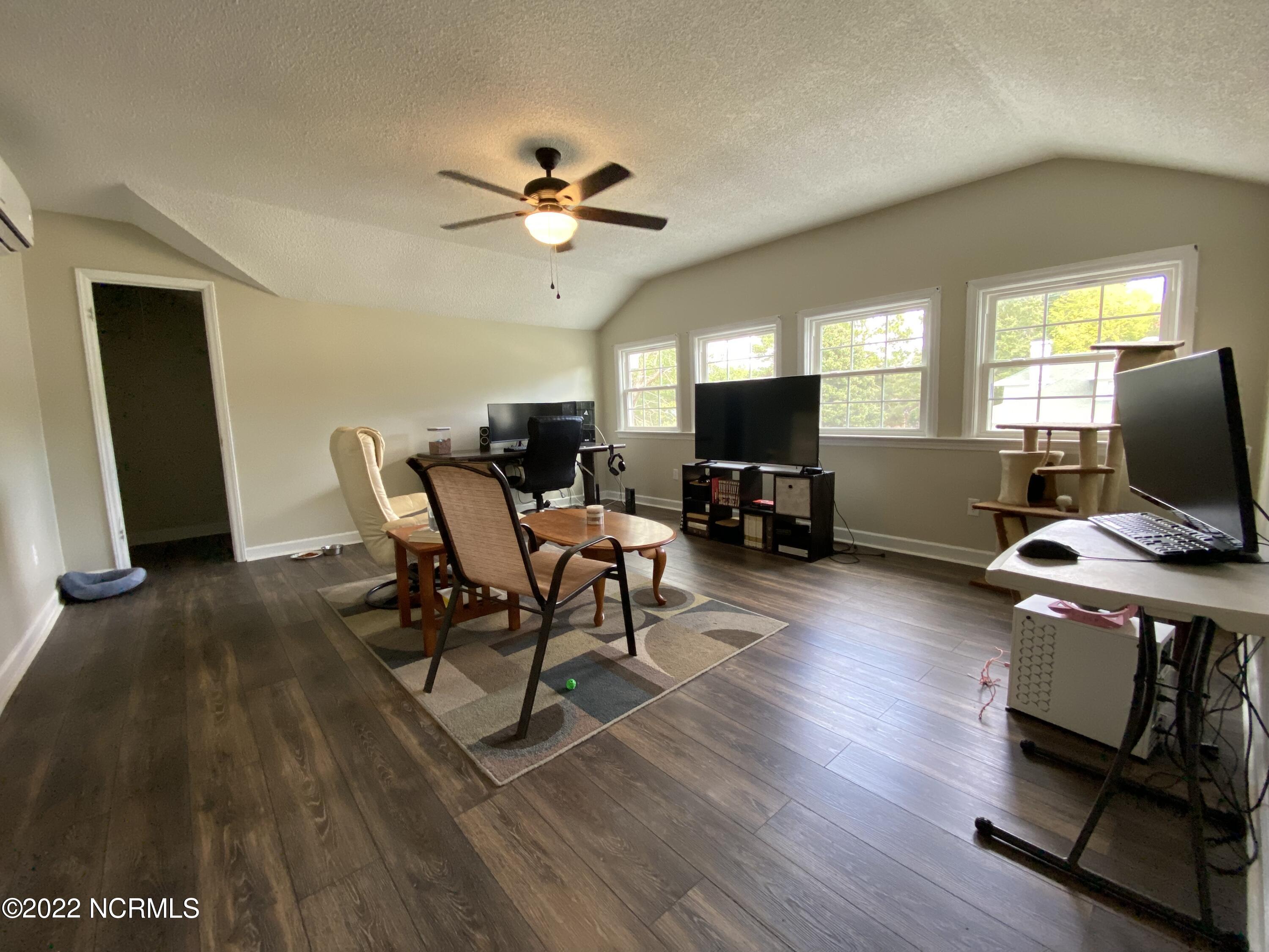 252 Fourth Street Ayden, NC 28513 - Photo 34 of 40 IMG_2837