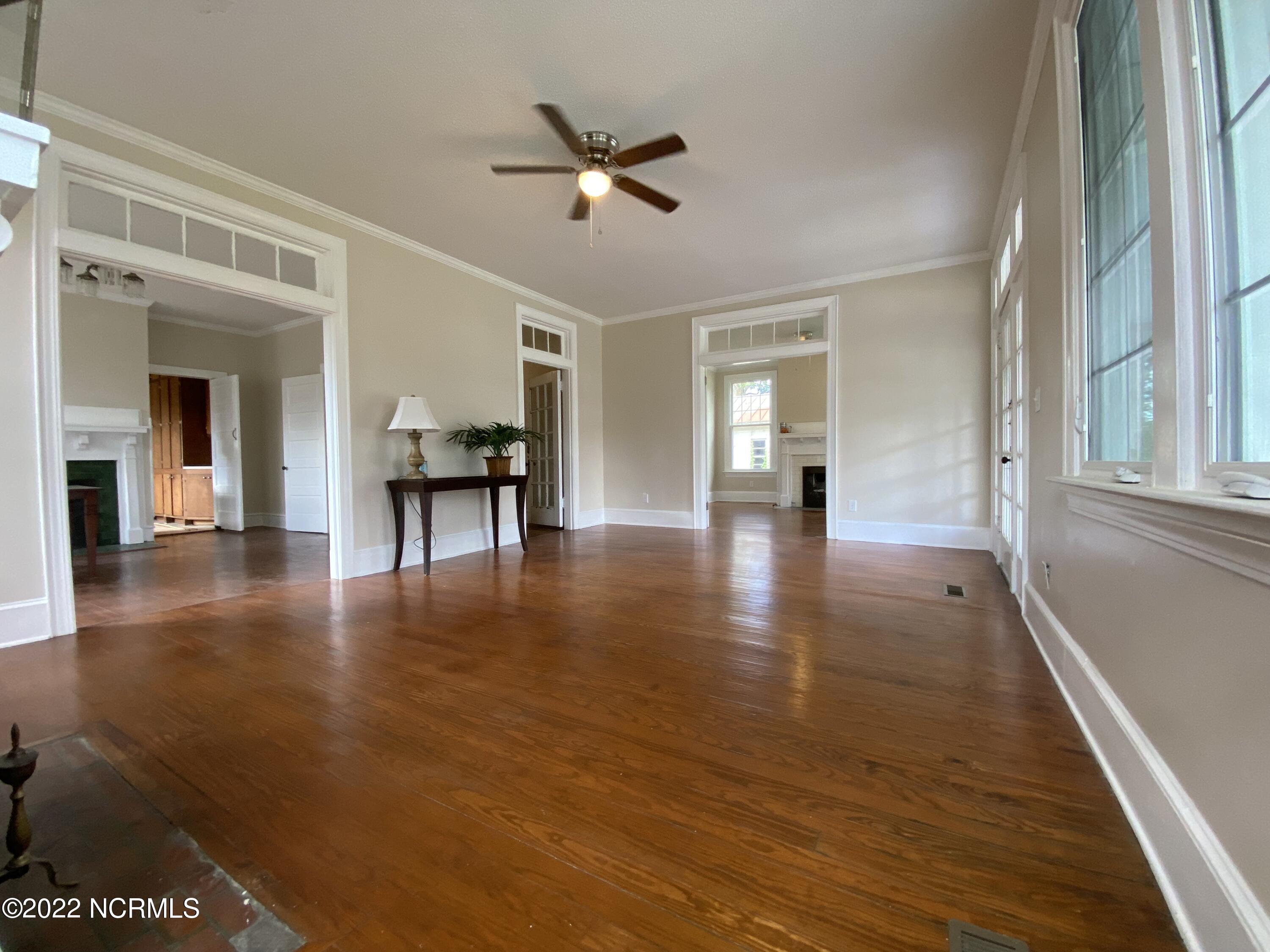 252 Fourth Street Ayden, NC 28513 - Photo 9 of 40 IMG_2804