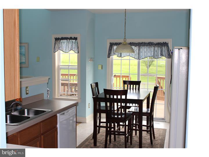 4639 Old Oak Road Doylestown, PA 18902 - Photo 4 of 10 Kitchen