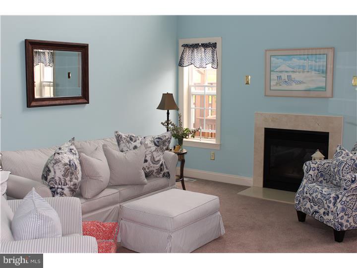 4639 Old Oak Road Doylestown, PA 18902 - Photo 5 of 10 Family Room
