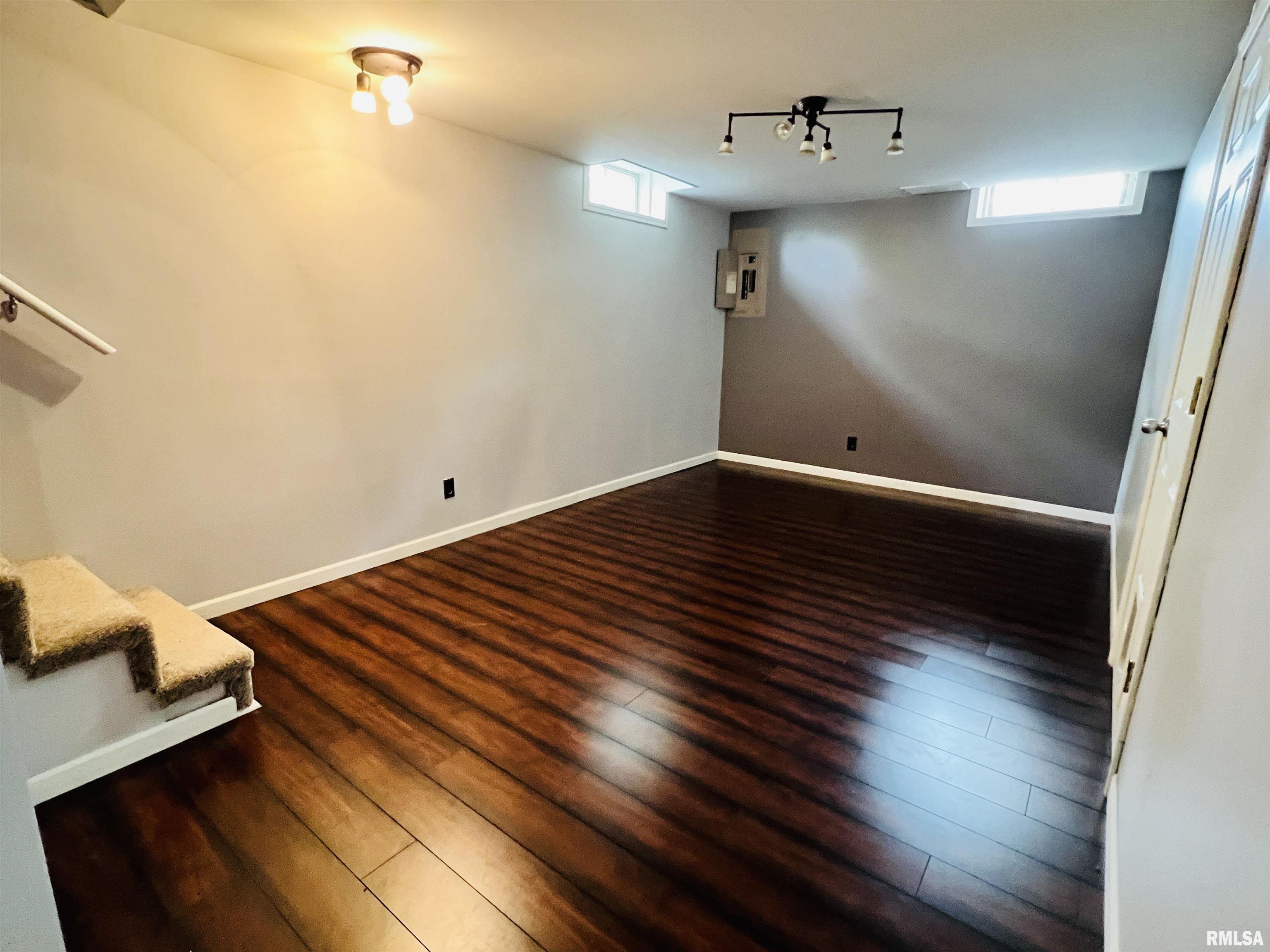 70 North Yorktown Road Macomb, IL 61455 - Photo 21 of 26 Gallery Image 21