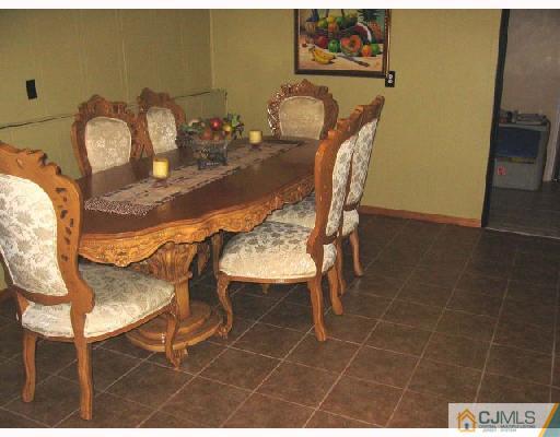 61 Albemarle Road Colonia, NJ 07067 - Photo 7 of 10 Gallery Image 7