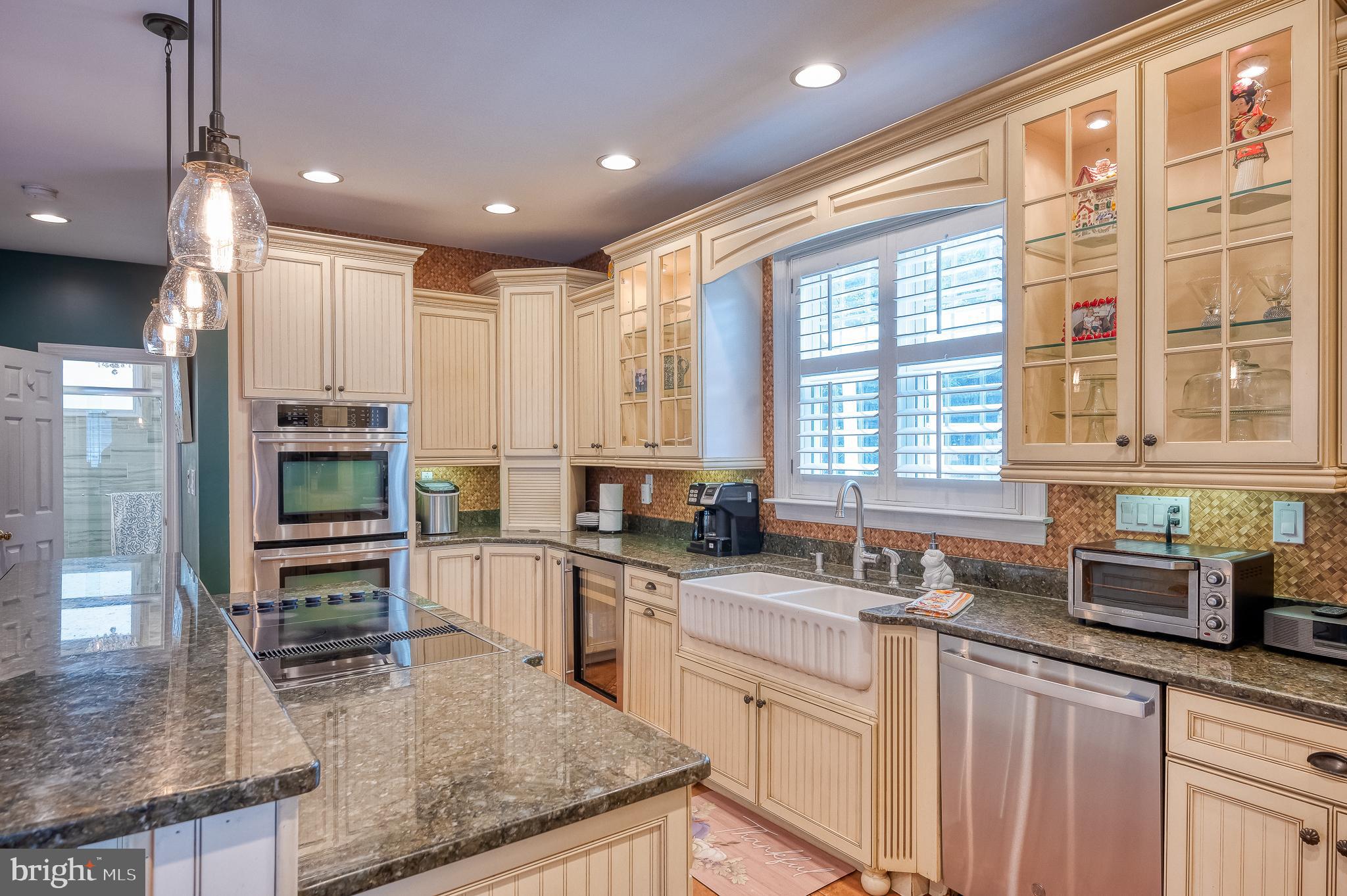 1740 Grange Road Baltimore, MD 21222 - Photo 11 of 64