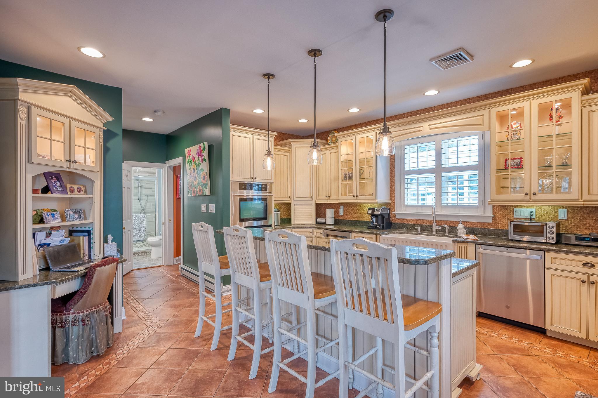 1740 Grange Road Baltimore, MD 21222 - Photo 10 of 64