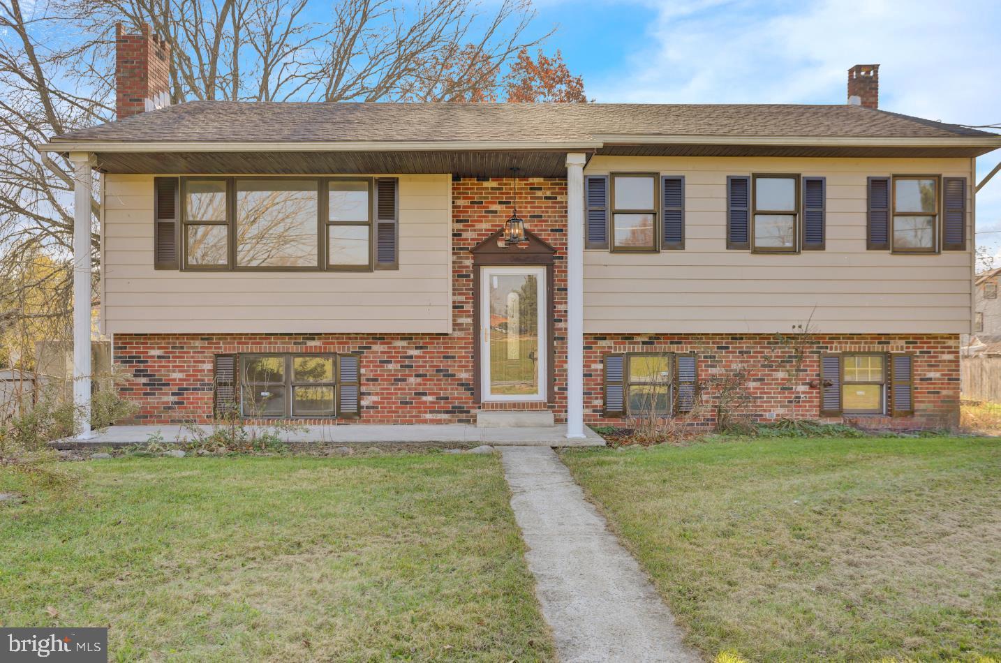 5230 Lorane Road Reading, PA 19606 - Photo 1 of 5 Front of House
