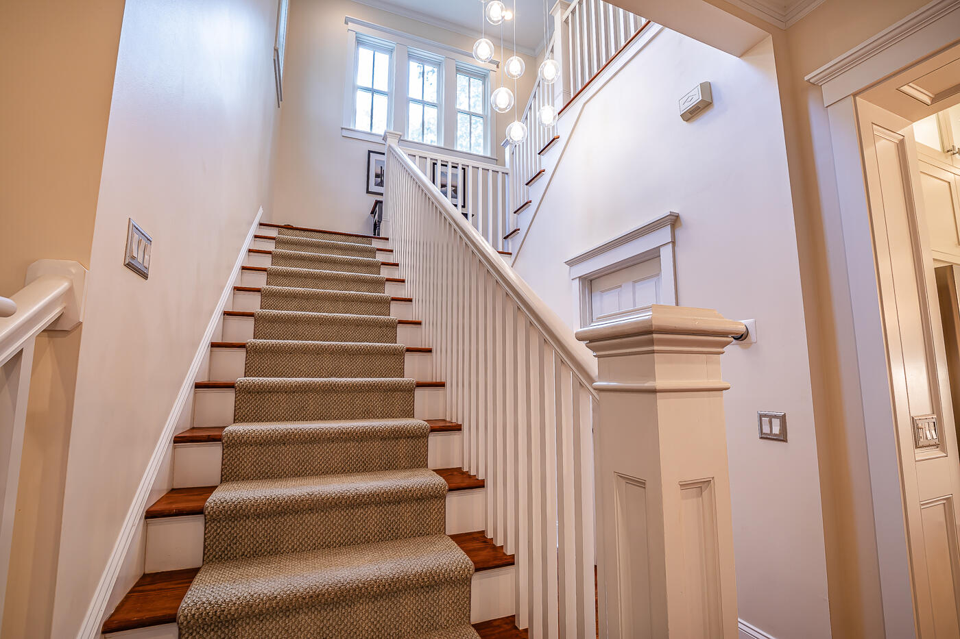 35 Park Square North Beaufort, SC 29907 - Photo 22 of 43 24 Stairway