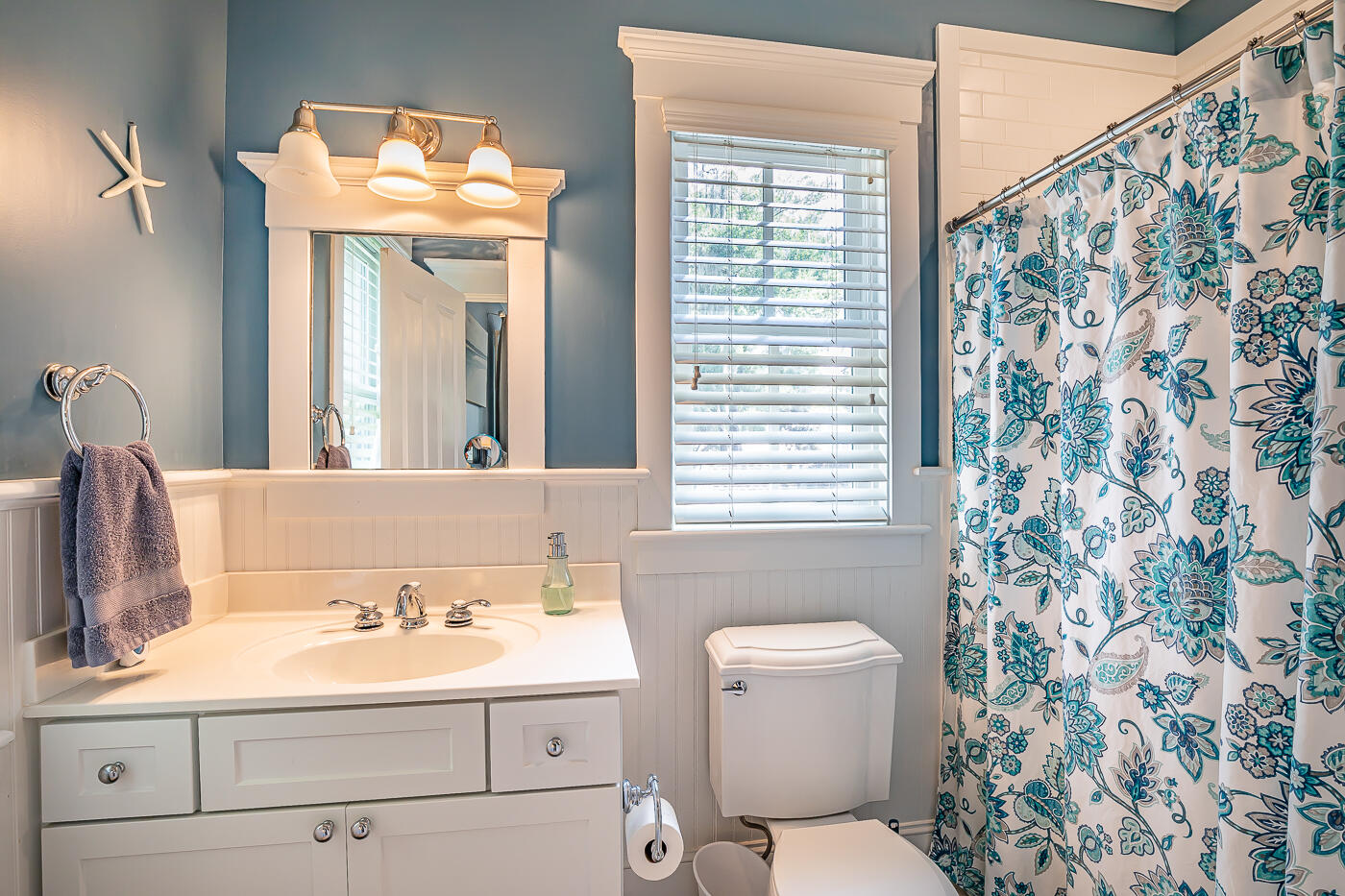 35 Park Square North Beaufort, SC 29907 - Photo 32 of 43 33 Ensuite bath