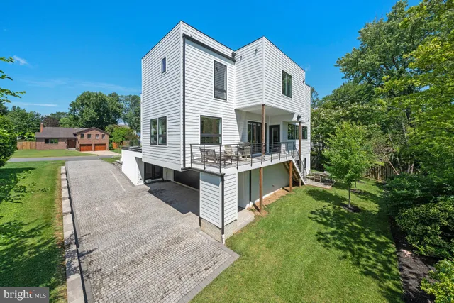 $2,999,000 | 1459 Dewberry Court, McLean, VA 22101