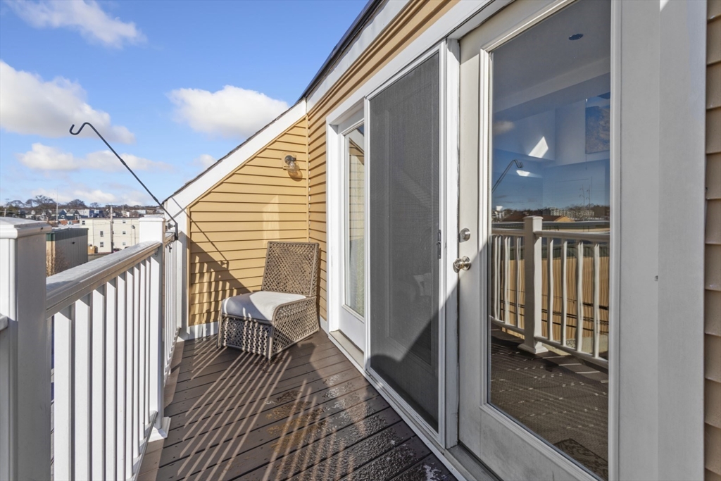 348 Rantoul Street, Unit 306 Beverly, MA 01915 - Photo 29 of 37 Gallery Image 29