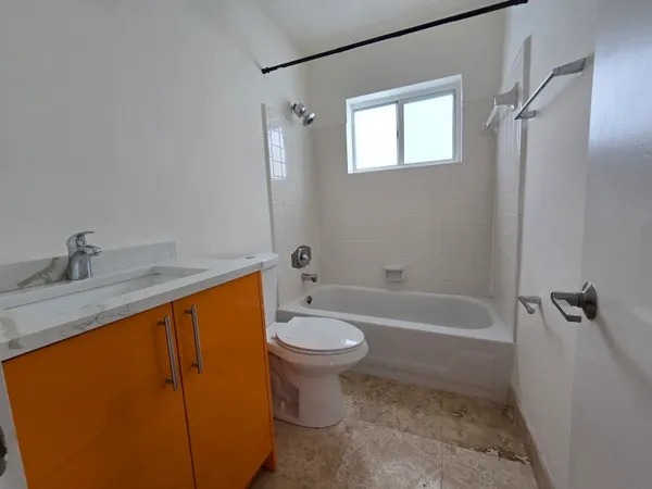 $243,900 | 201 Southeast 6th Avenue, Pompano Beach, FL 33060