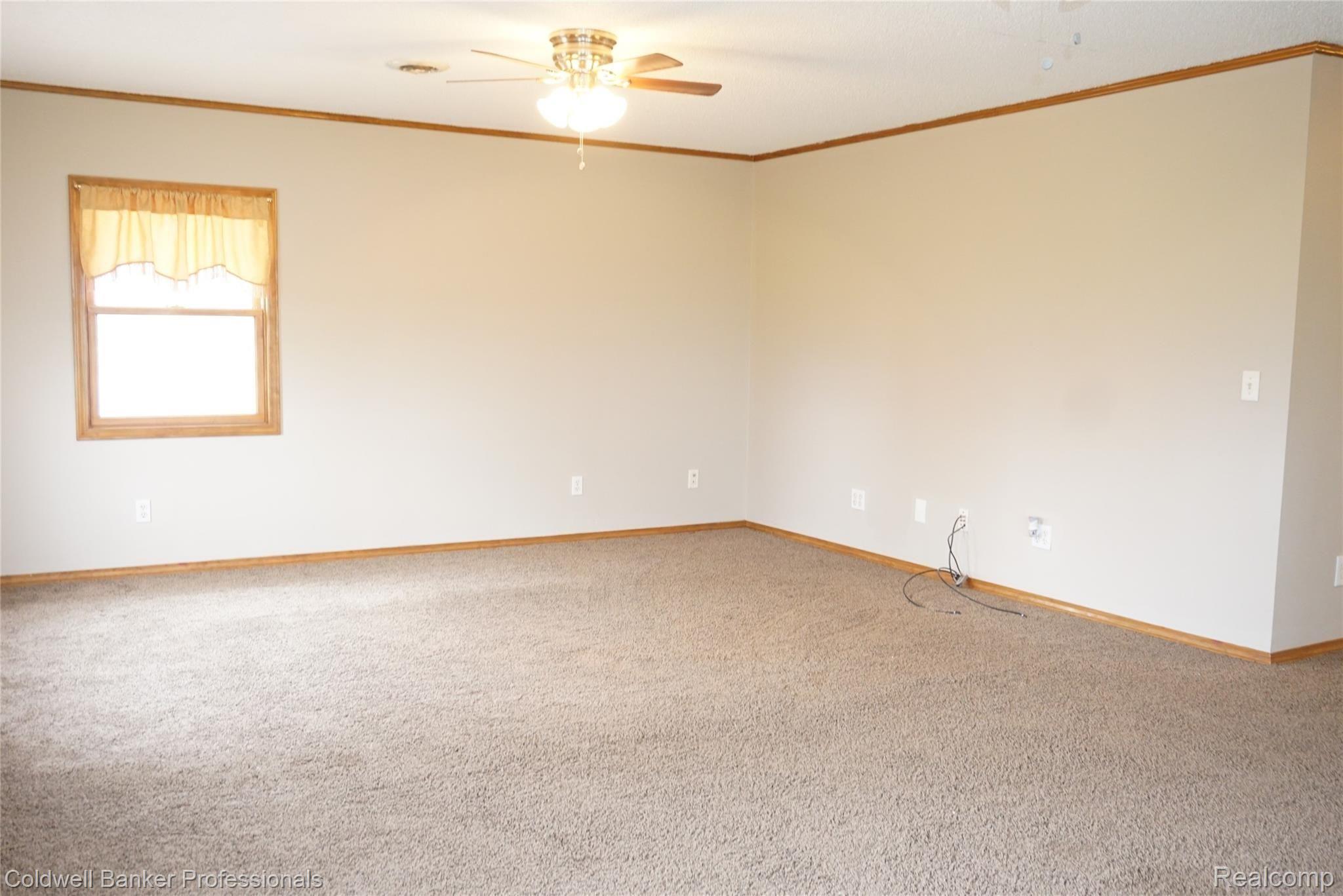 4544 East Laporte Road Freeland, MI 48623 - Photo 7 of 22 DSC01653.JPG