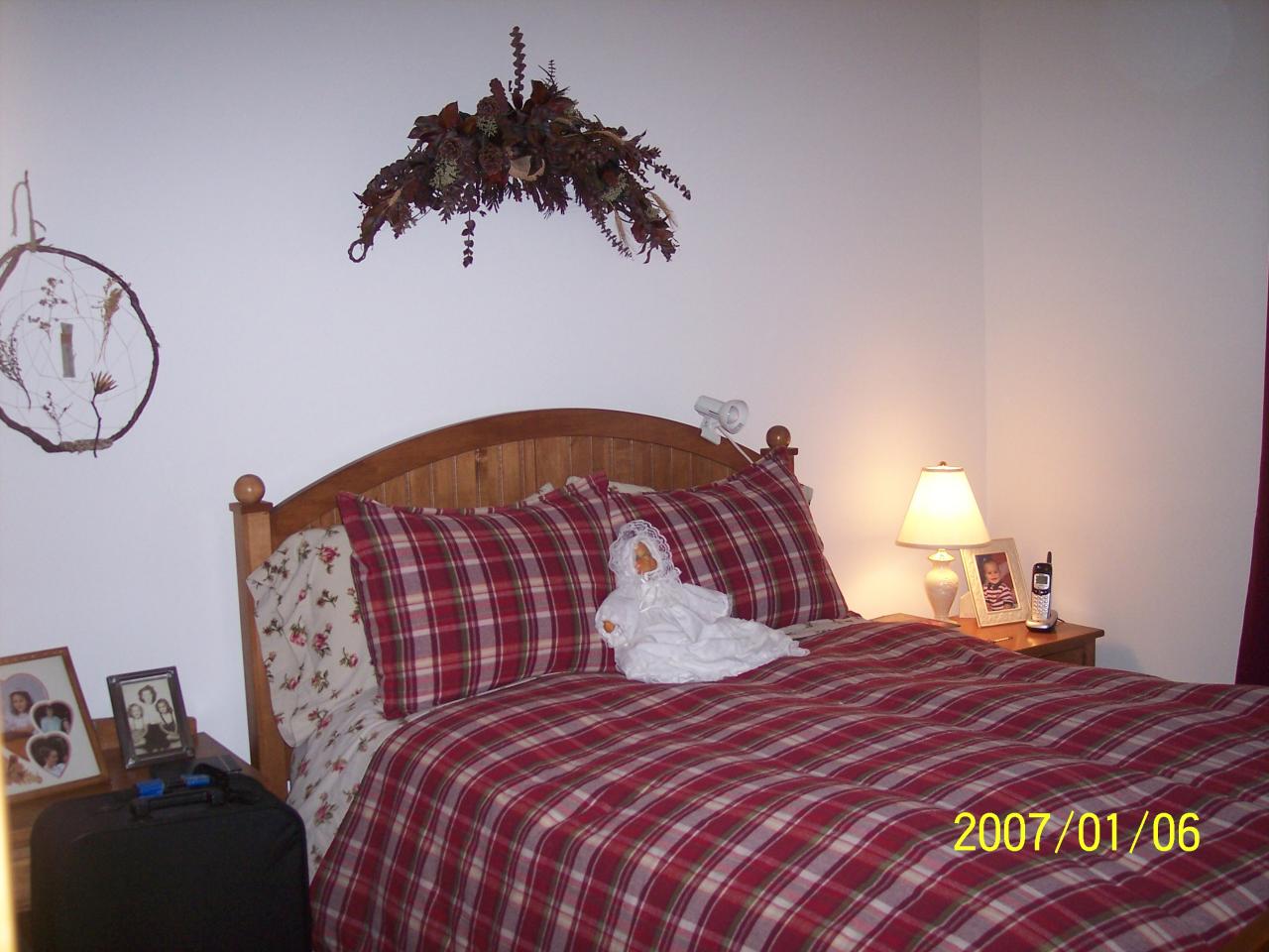 710 Sunset Road Stroudsburg, PA 18360 - Photo 5 of 15 Master bedroom