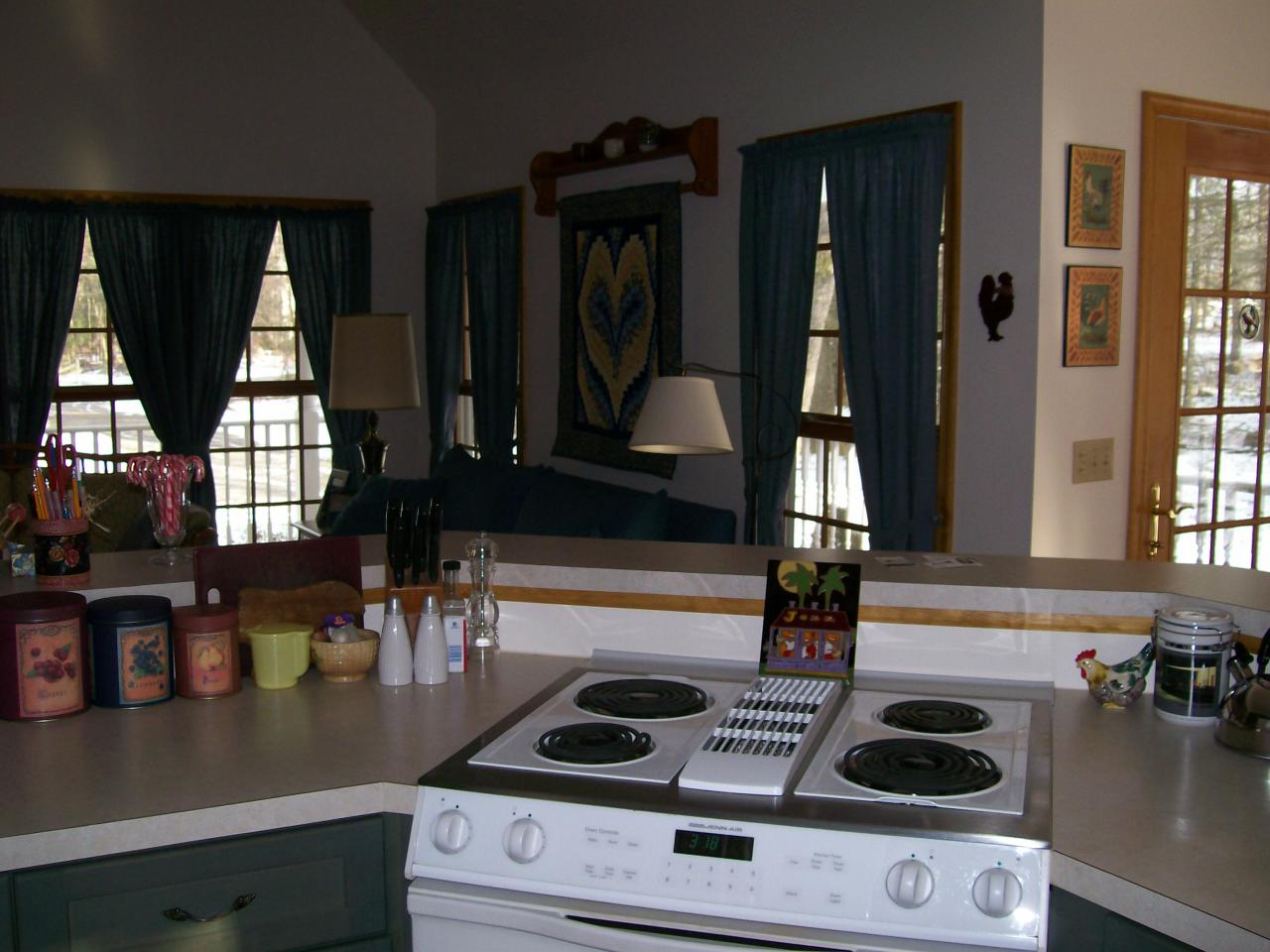 710 Sunset Road Stroudsburg, PA 18360 - Photo 10 of 15 Kitchen view 2