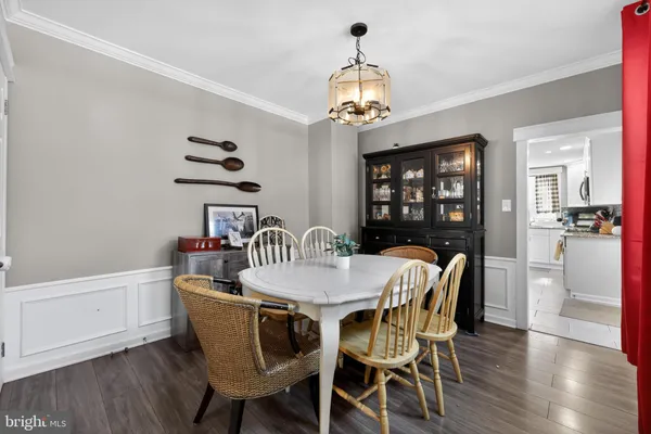 $380,000 | 20 West Pearl Street, Burlington, NJ 08016