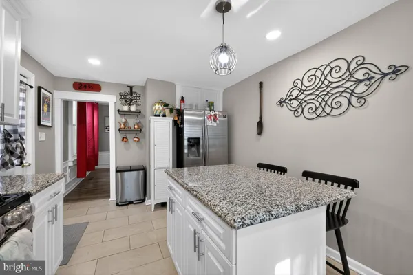 $380,000 | 20 West Pearl Street, Burlington, NJ 08016