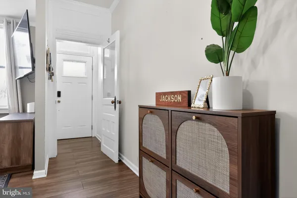 $380,000 | 20 West Pearl Street, Burlington, NJ 08016