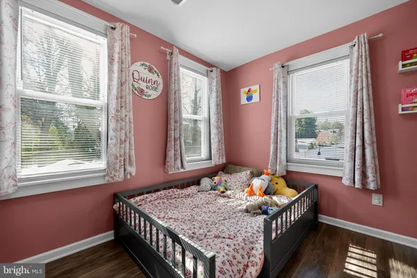 $380,000 | 20 West Pearl Street, Burlington, NJ 08016