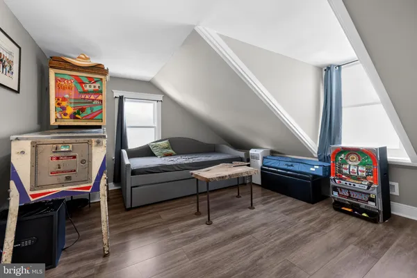 $380,000 | 20 West Pearl Street, Burlington, NJ 08016