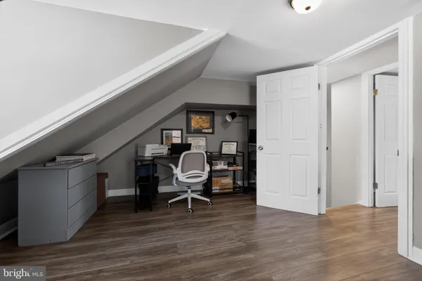 $380,000 | 20 West Pearl Street, Burlington, NJ 08016