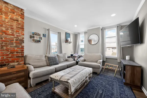 $380,000 | 20 West Pearl Street, Burlington, NJ 08016