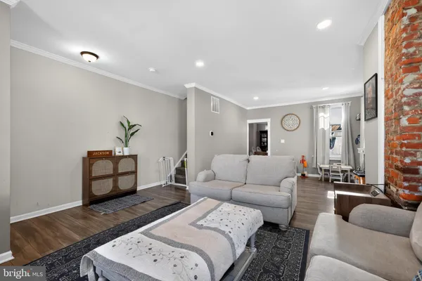 $380,000 | 20 West Pearl Street, Burlington, NJ 08016