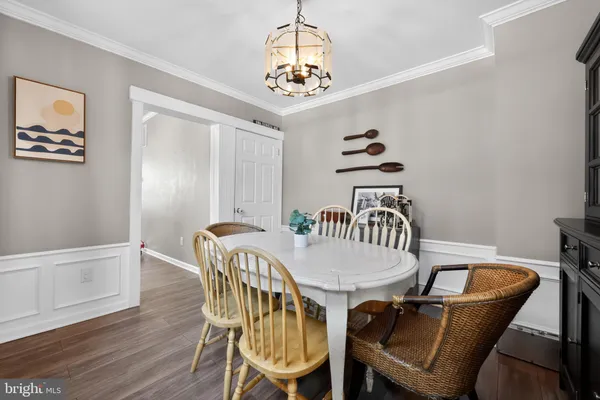 $380,000 | 20 West Pearl Street, Burlington, NJ 08016