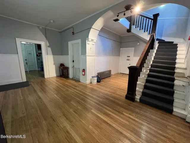 $1,300 | 40 Perrine Avenue, Unit 1, Pittsfield, MA 01201