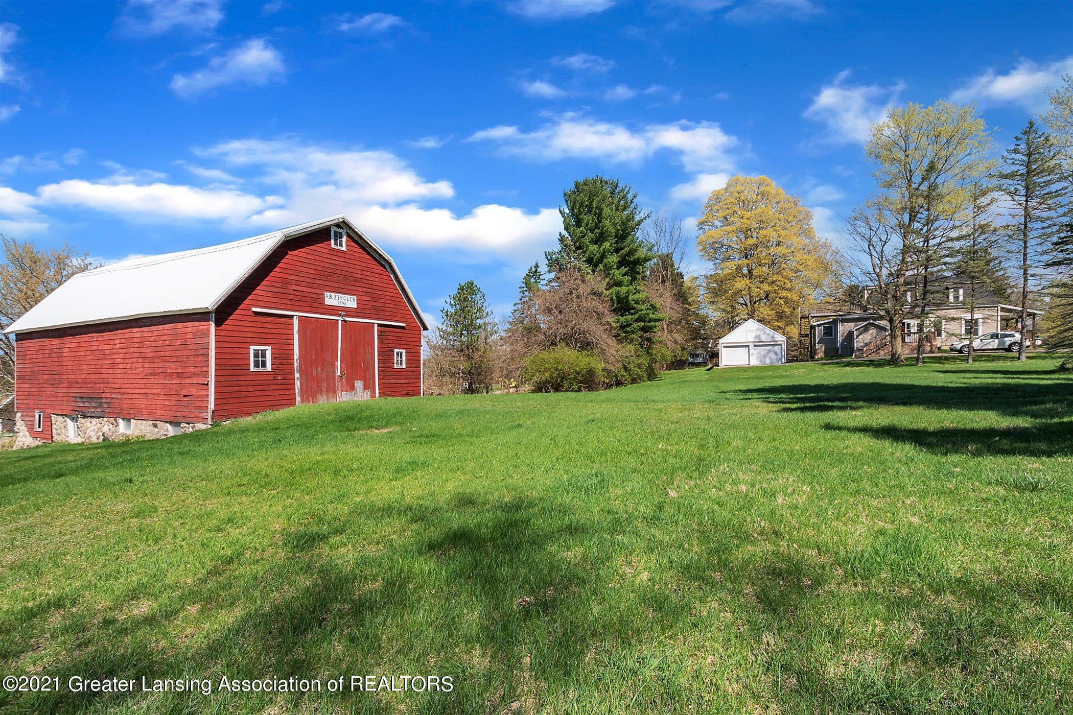 5514 Curtice Road Mason, MI 48854 - Photo 8 of 83 40-5514 W Curtice Rd-windowstill-realest