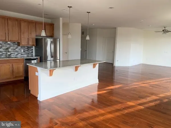 $2,850 | 2 North Commerce Square, Unit 302, Trenton, NJ 08691