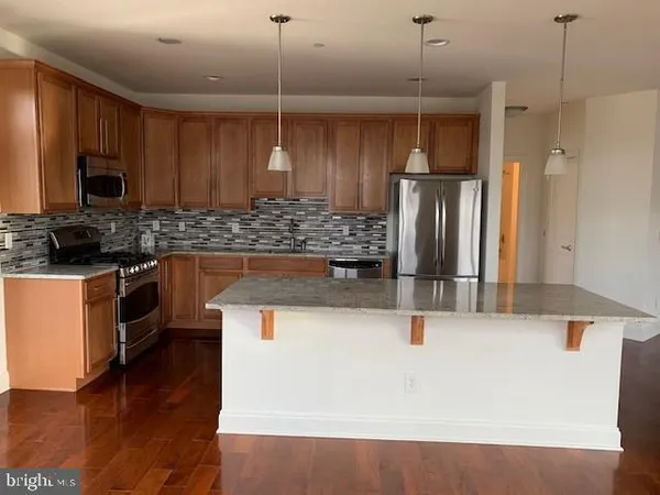 $2,850 | 2 North Commerce Square, Unit 302, Trenton, NJ 08691