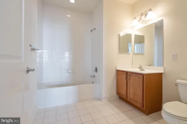 $2,850 | 2 North Commerce Square, Unit 302, Trenton, NJ 08691